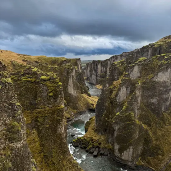 Fjaðrárgljúfur canyon private tours